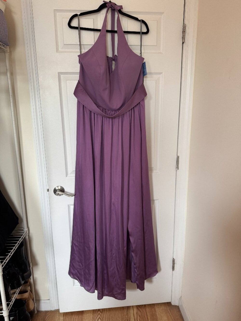 NWT Purple Vera Wang White Women's V Neck Halter Gown Size 16
